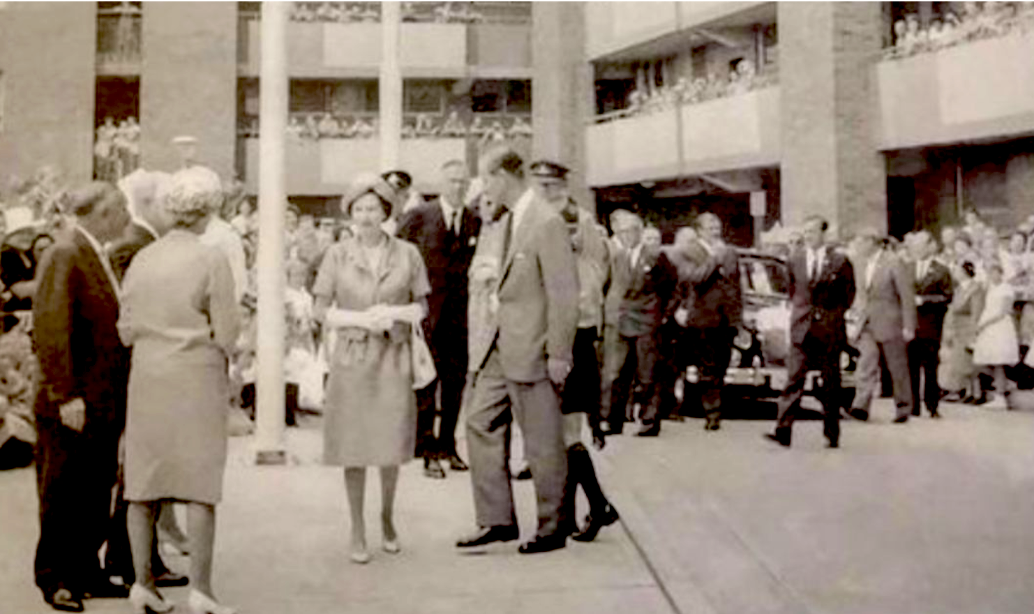 1960s: National Archives Queen Elizabeth Visit to Surry Hills